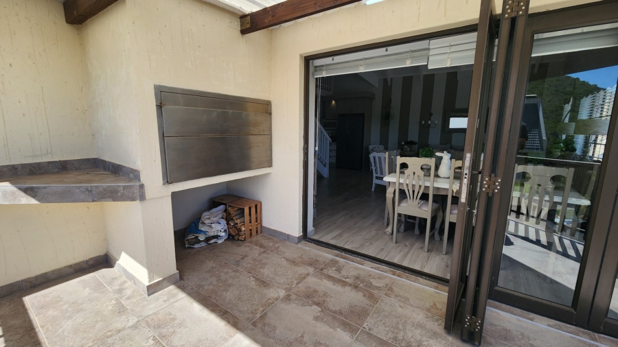 3 Bedroom Property for Sale in Vakansieplaas Western Cape